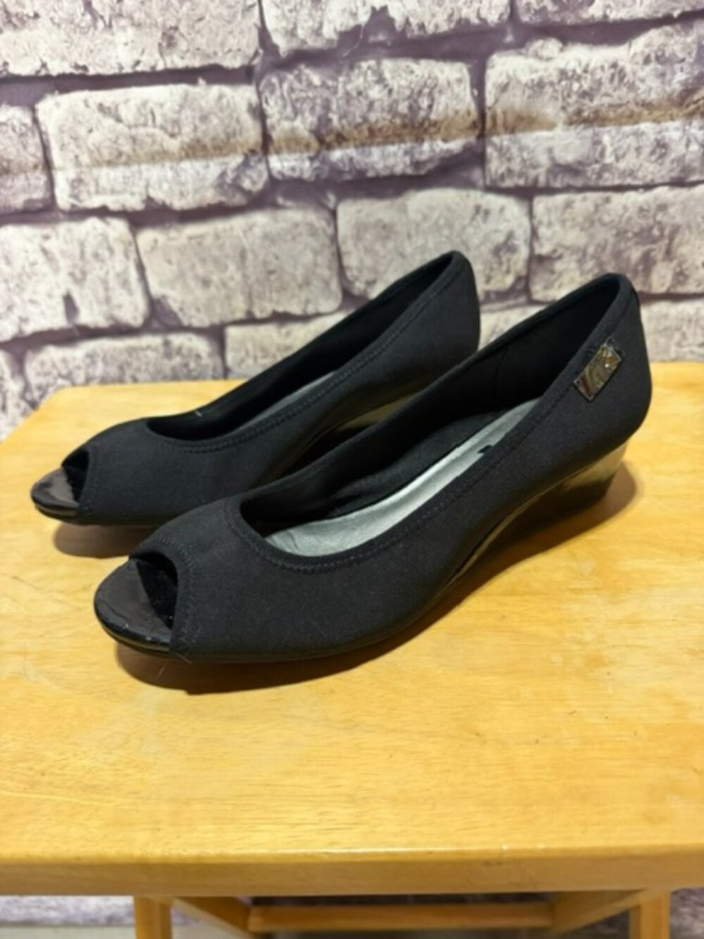 Anne Klein Black Peep Toe Slip On Wedge Shoes Size 8